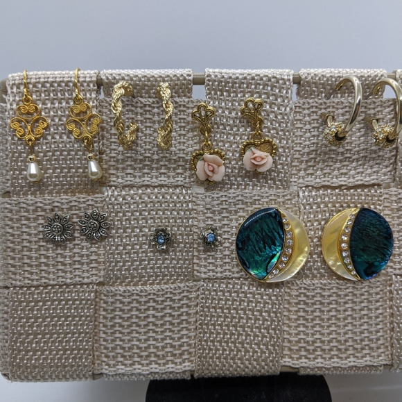 Jewelry - Lot Bundle of 7 Sets of Vintage Earrings